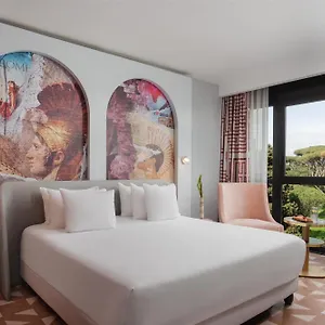 Nhow Hotel